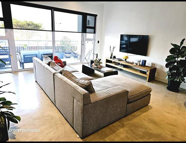 2 BEDROOM APARTMENT FOR SALE IN BRYANSTON